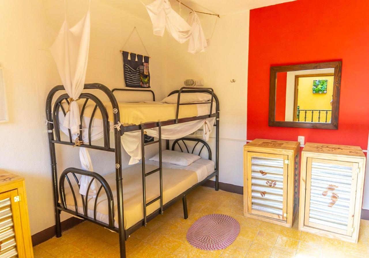 The Purpose Hostel Antigua Exterior photo