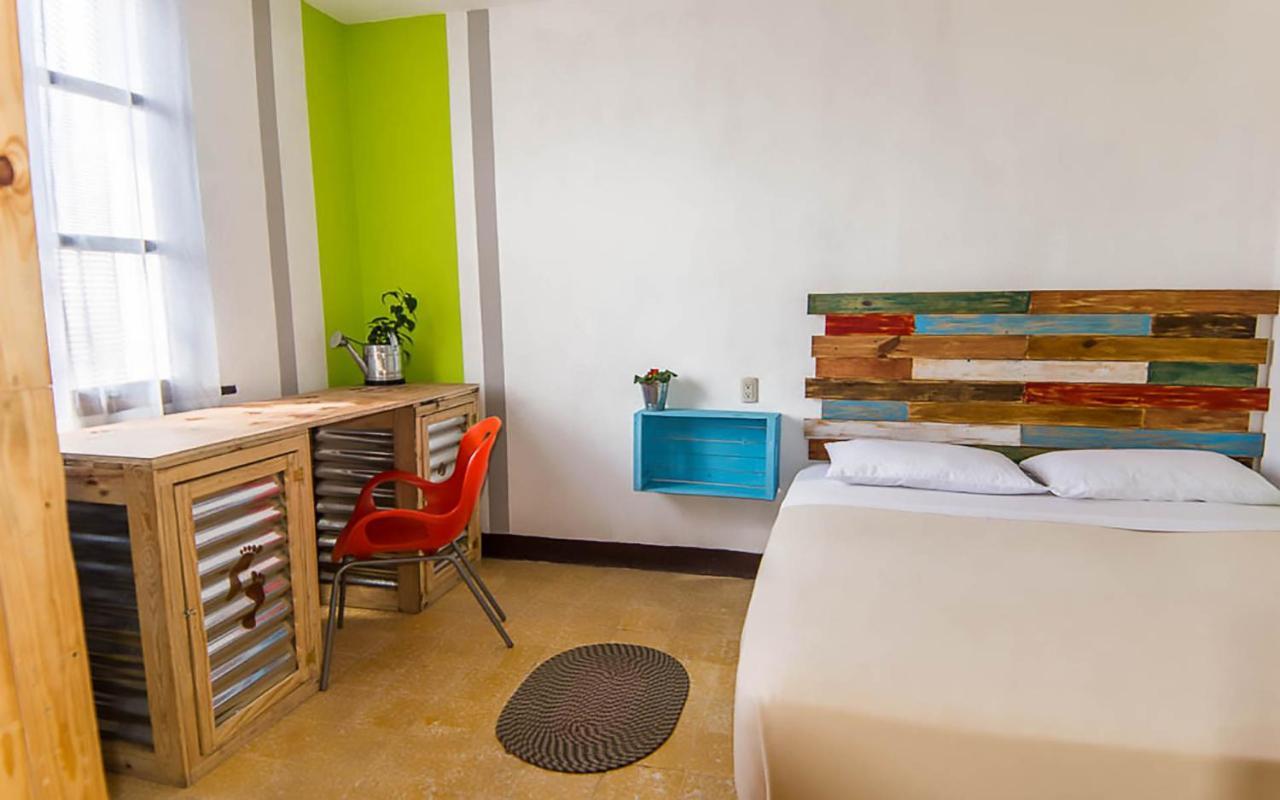 The Purpose Hostel Antigua Exterior photo