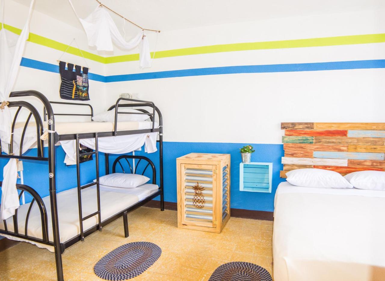 The Purpose Hostel Antigua Exterior photo